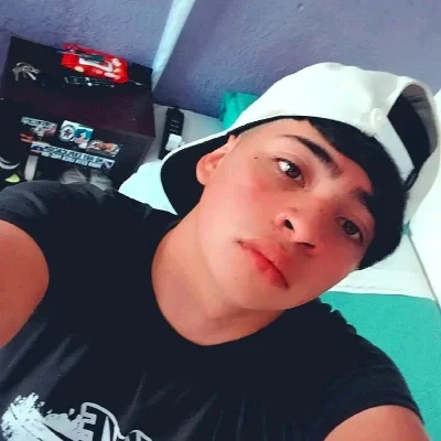 Ian C.