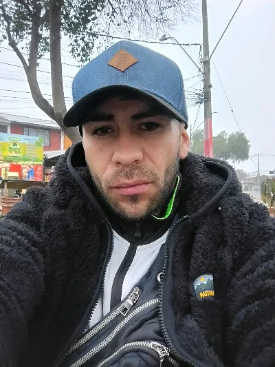 Sebastian E.