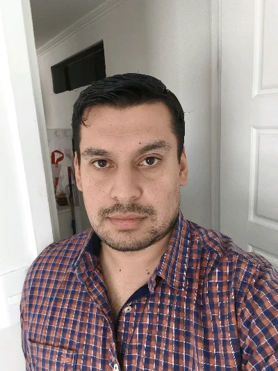 Héctor A.