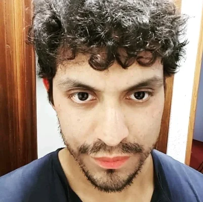 Ciro E.