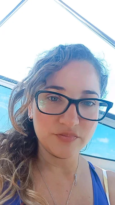 Victoria S.