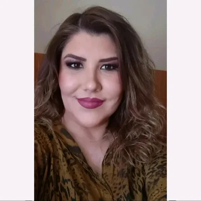 Ximena R.