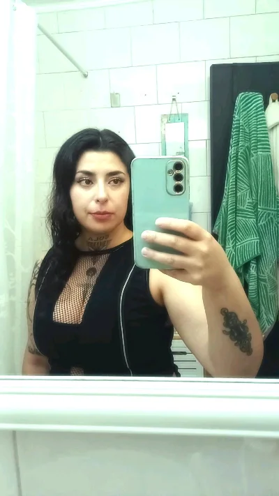 Evelin L.