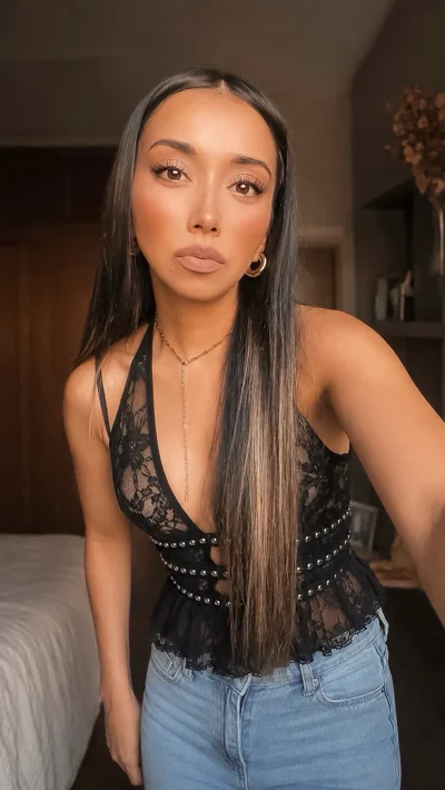 Nicole V.