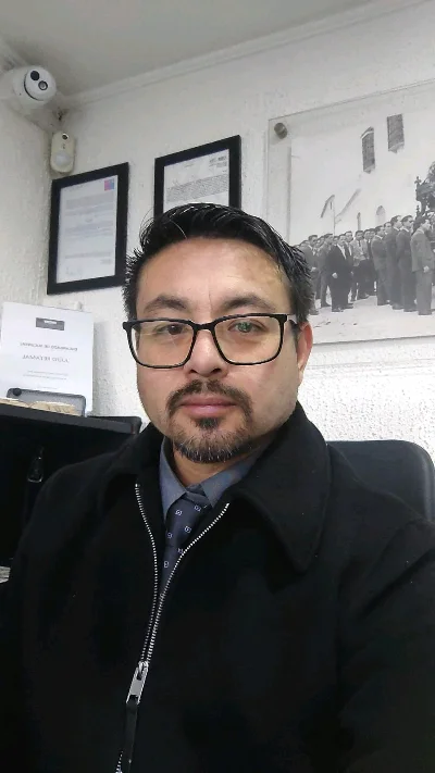 Julio R.