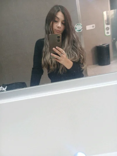 Victoria B.