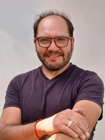 Mauricio S.