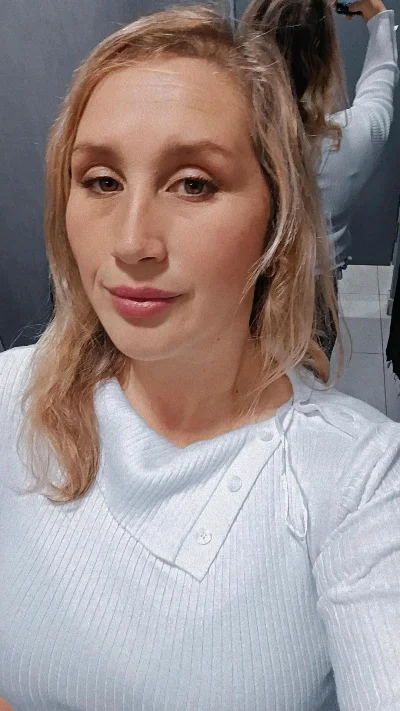 Cristina V.