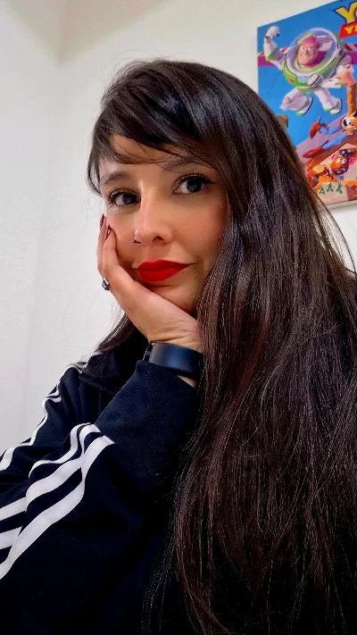 Cinthia F.