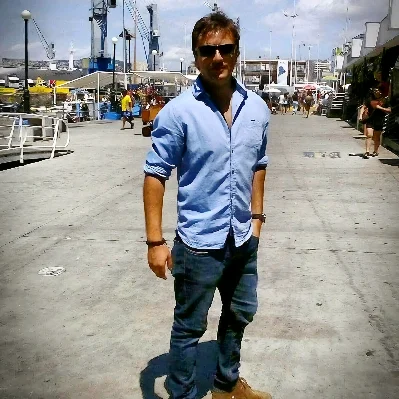 Luis F.