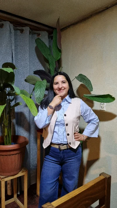 Ana Q.