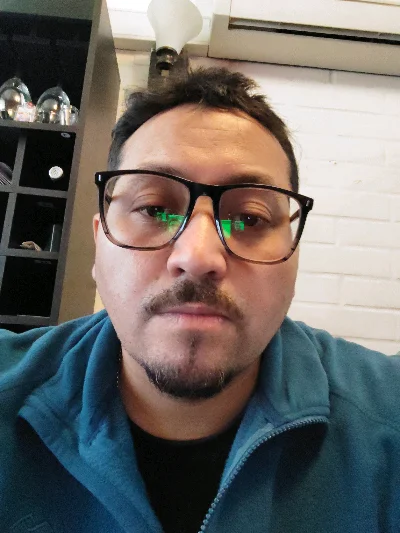 Simon A.