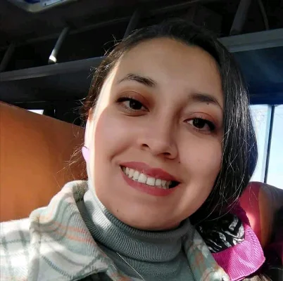 María T.