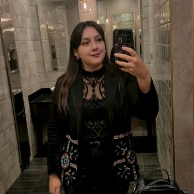 Fernanda D.