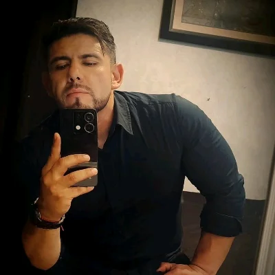 Alejandro J.