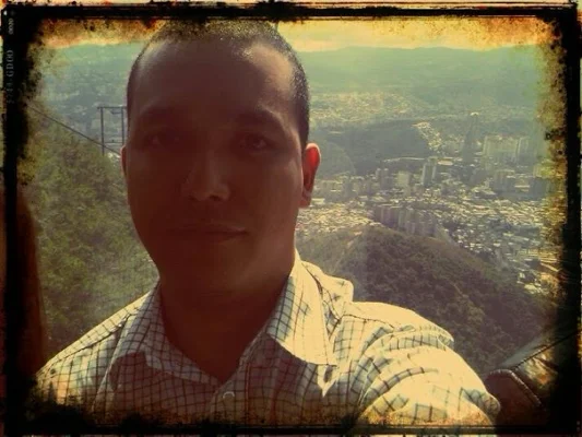 Carlos B.