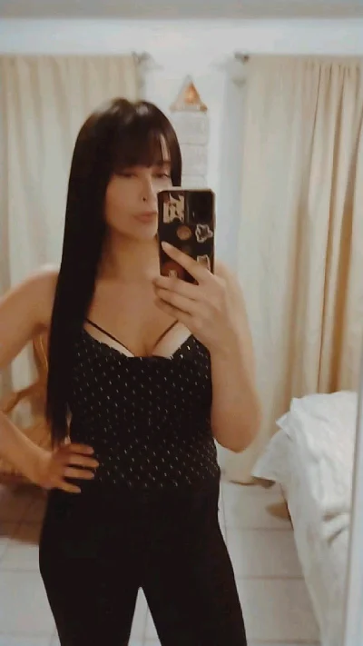 Fernanda V.