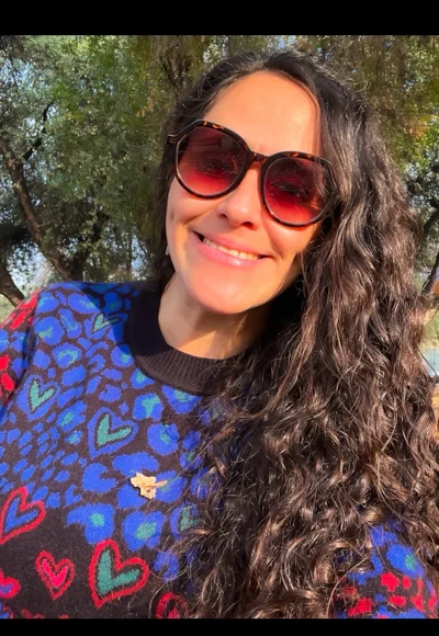 María P.
