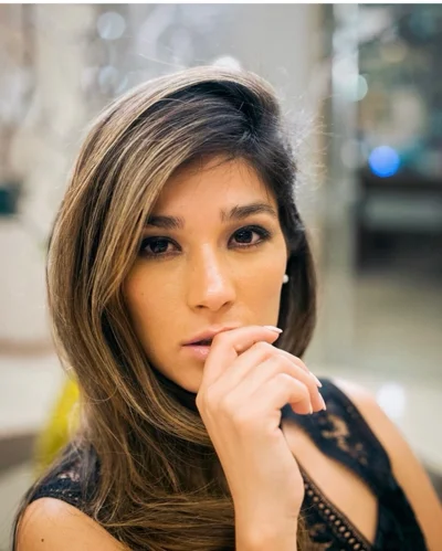 Karla R.