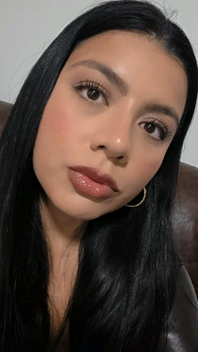 Nicol S.