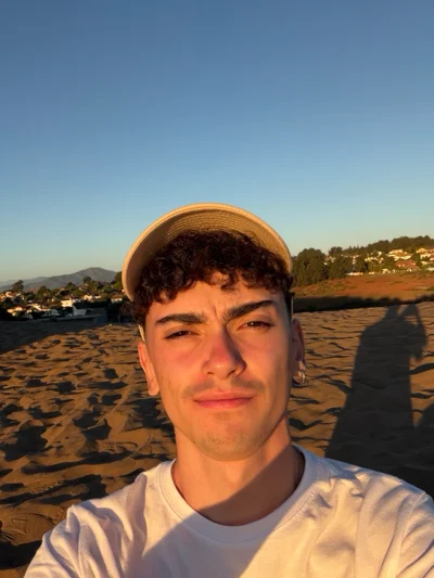 Esteban L.