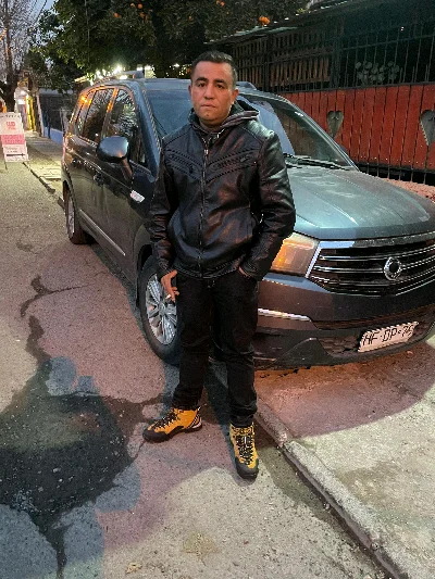 Alberto L.