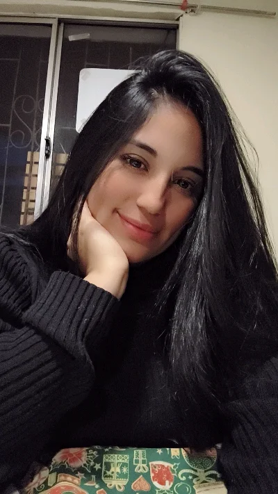 María P.