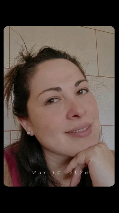Daniela E.