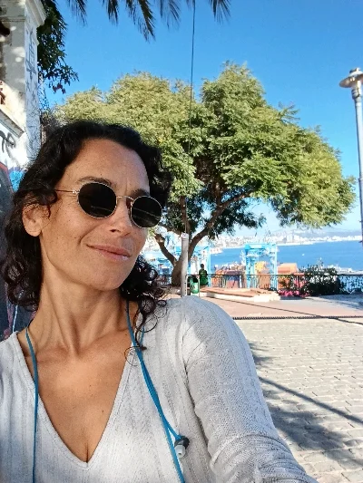 María C.
