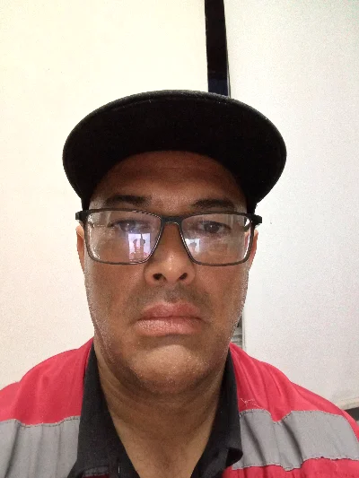 Elio M.