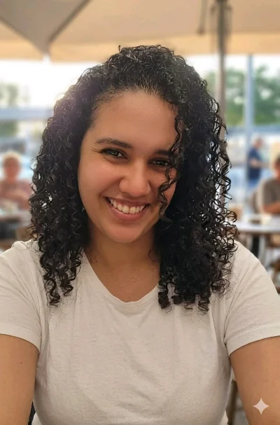 Mariel H.