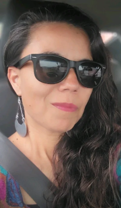 Laura O.