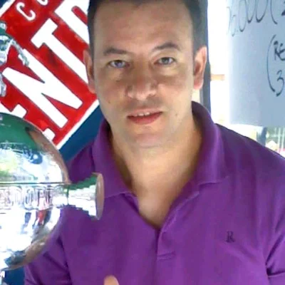 Héctor A.
