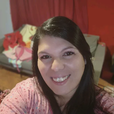 Viviana R.