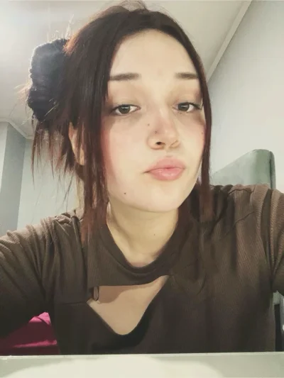 Avril J.