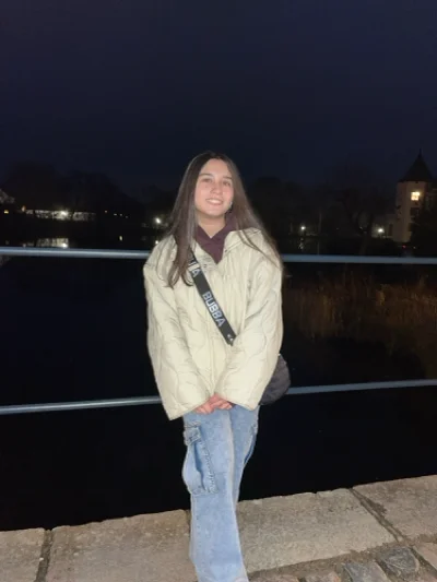 Hannelore S.