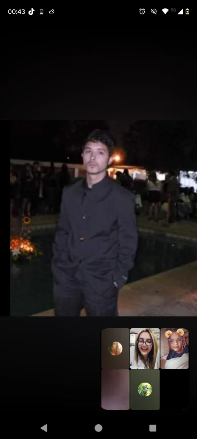 Luis R.