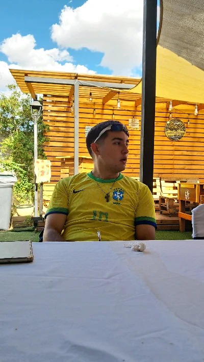 Renato J.