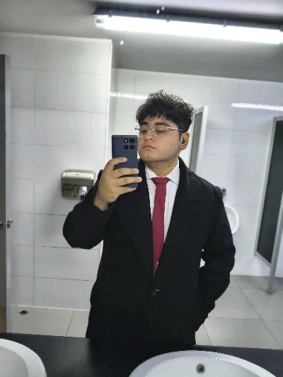 Sebastian G.