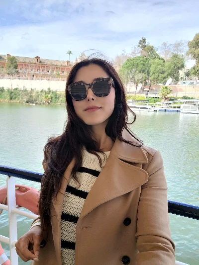 Constanza R.