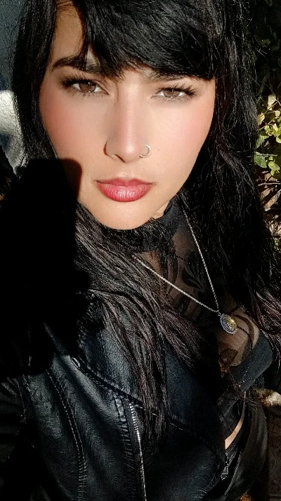 Nicole G.