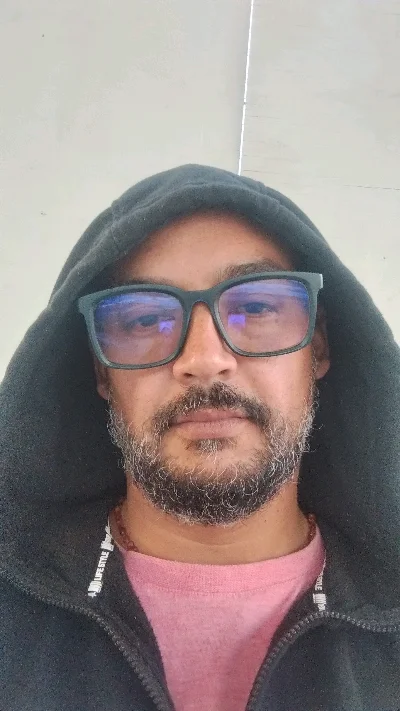 Mauricio M.