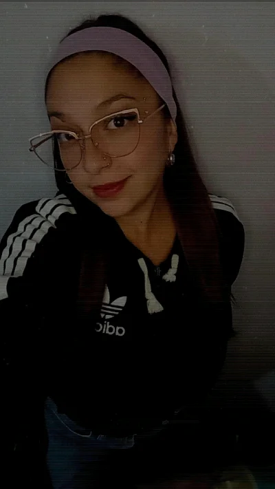Fernanda J.