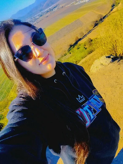 Carla F.