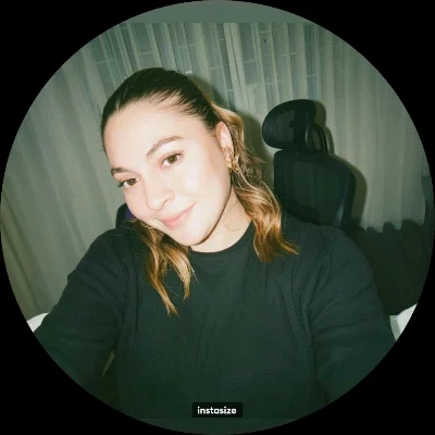 Javiera V.