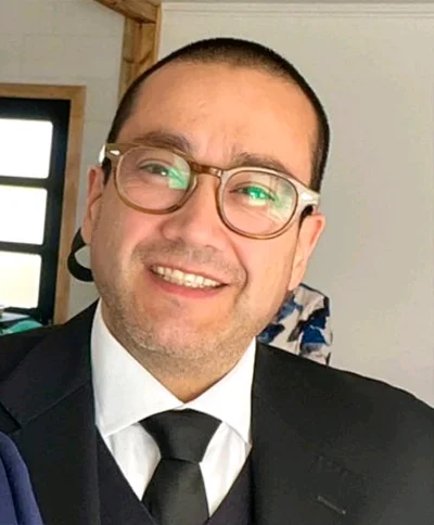 Victor P.
