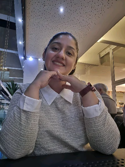 María J.