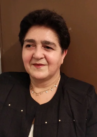 Adriana D.