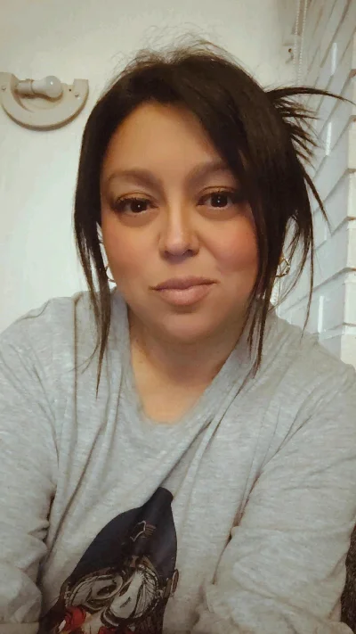 Vania G.
