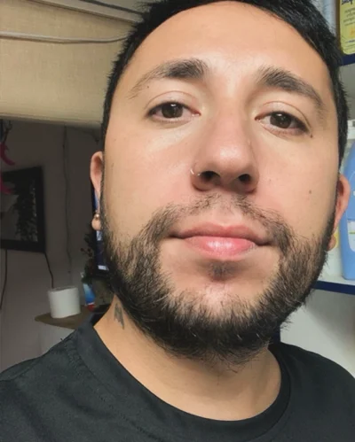 Jonnathan E.